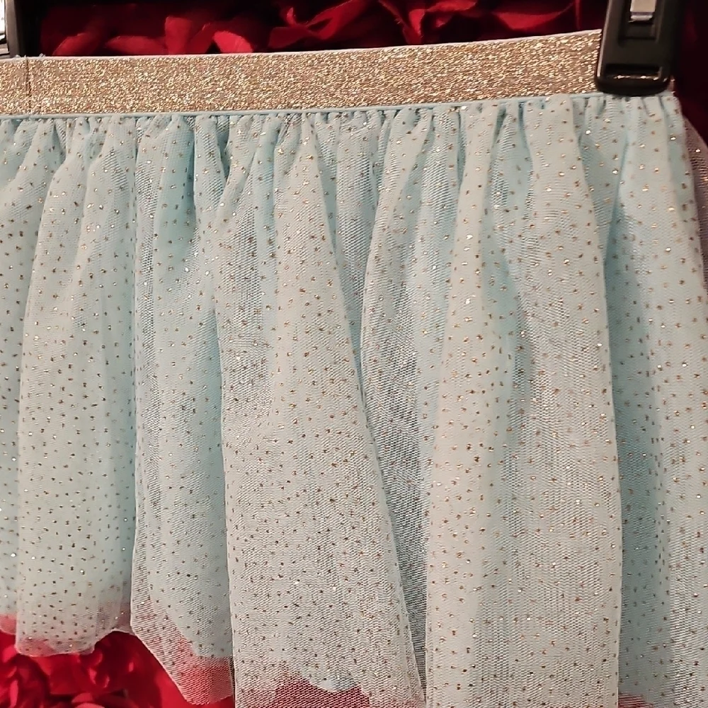 Girls NWT Blue Glitter Tulle Skirt With Gold Waistband Size 5/6